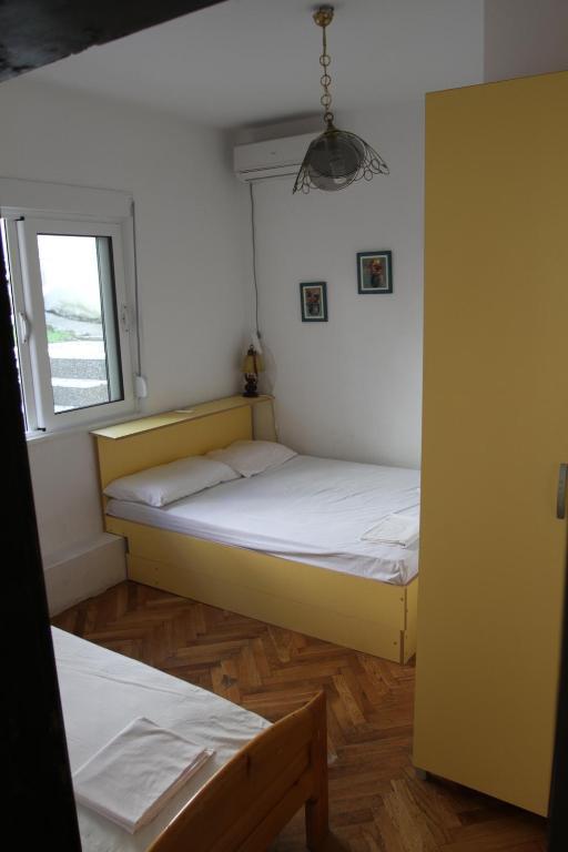 Apartments Popovic Petrovac Szoba fotó